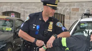 9 жасар қызға сексуалдық сипаттағы сурет көрсеткен турист сотталды