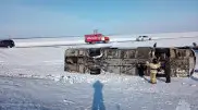 Шымкенттен шыққан 54 жолаушы мінген автобус жолда аударылып қалды