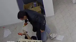 Талдықорғандық бұрынғы сүйіктісінің тамағын кесіп жіберген: атышулы іс сотқа жолданды