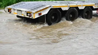 Бес өңірде республикалық маңызы бар жолдардың он учаскесін су басты