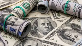 Доллар бағамы 2,5 теңгеге арзандады