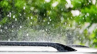 Жаңбыр және бұршақ: Алматы мен Астанада алдағы күндері ауа райы қандай болады?