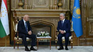 Тоқаев Тәжікстанға сапарының екінші күнінде кіммен кездесті?