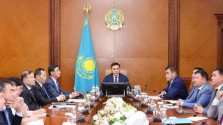 Шымкент әкімі ұялы байланыс пен оптикалық интернет сапасын арттыруға тапсырма берді