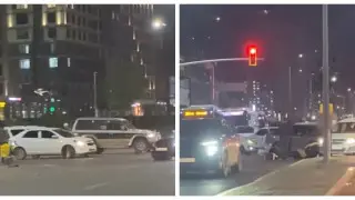 Астанада мопед жүргізушісін көлік қағып кетті