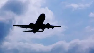 Azerbaijan Airlines ұшағы Бакуге шұғыл түрде оралды