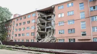 Атырауда жатақхананың бір бөлігі опырылды