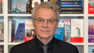 Алматының бұрынғы әкімі Виктор Храпунов. Әлеуметтік желіден алынған сурет