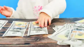 “Ұлттық қор балаларға“: қанша баланың болашағына ақша аударылды?