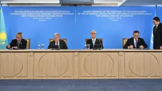 Тоқаев пен бас хатшы Антониу Гутерриш Алматыдағы  БҰҰ өңірлік орталығына барды