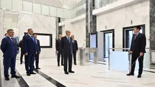 Тоқаев ҰҚК департаментінің жаңа ғимаратын аралап көрді
