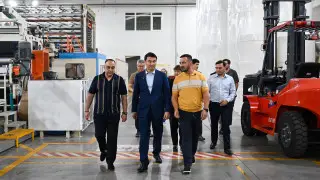 Алматы әкімі Жетісу ауданындағы өнеркәсіп кәсіпорындарының жұмысымен танысты