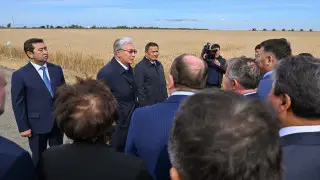 Тоқаев Ақмола облысындағы ауыл шаруашылығы кәсіпорындарының жетекшілерімен әңгімелесті