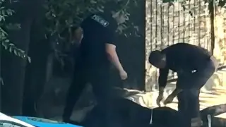 “Қалтасына ешқандай зат салынған жоқ“: полиция даулы видеоға қатысты пікір білдірді