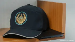 Әйелдің мәйіті мен ес-түссіз жатқан полицей: ІІМ басшысы Қарағандыдағы оқиғаға пікір білдірді