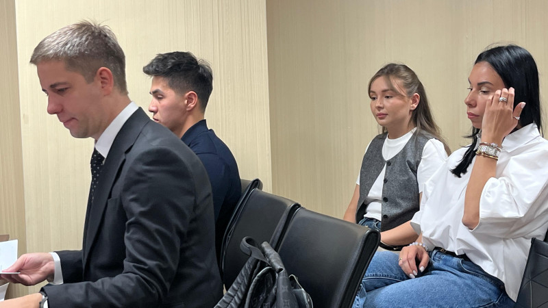 Әйел күйеуінің қожайынының порнографиялық бейнесін тапты.