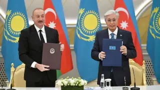 Қазақстан және Әзербайжан президенттері 15 құжатқа қол қойды