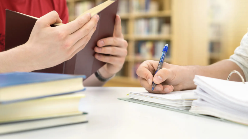 Чехиялық порно актриса Лилиан