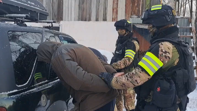 Басқа біреудің сиқы менің әйелімді жеке трахает