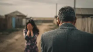 Колготки порносындағы үлкен жамбас