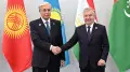 Мирзиёев Ташкенттегі конгресс-орталықта Тоқаевты қарсы алды