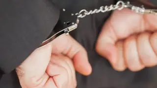 Астанада ер адам тұрғындарды жеңілдетілген несие алуға көмектесемін деп алдаған