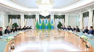 Қазақстан мен Түрікменстан президенттері кеңейтілген құрамда келіссөз жүргізді