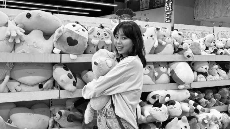 Марқұм қыздың ағасы ұсынған сурет