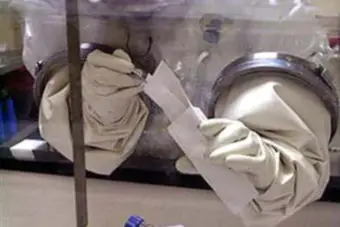 В Астану из США прислали письмо с белым порошком