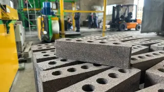 Цветной облицовочный кирпич начали производить в СЭЗ Павлодара