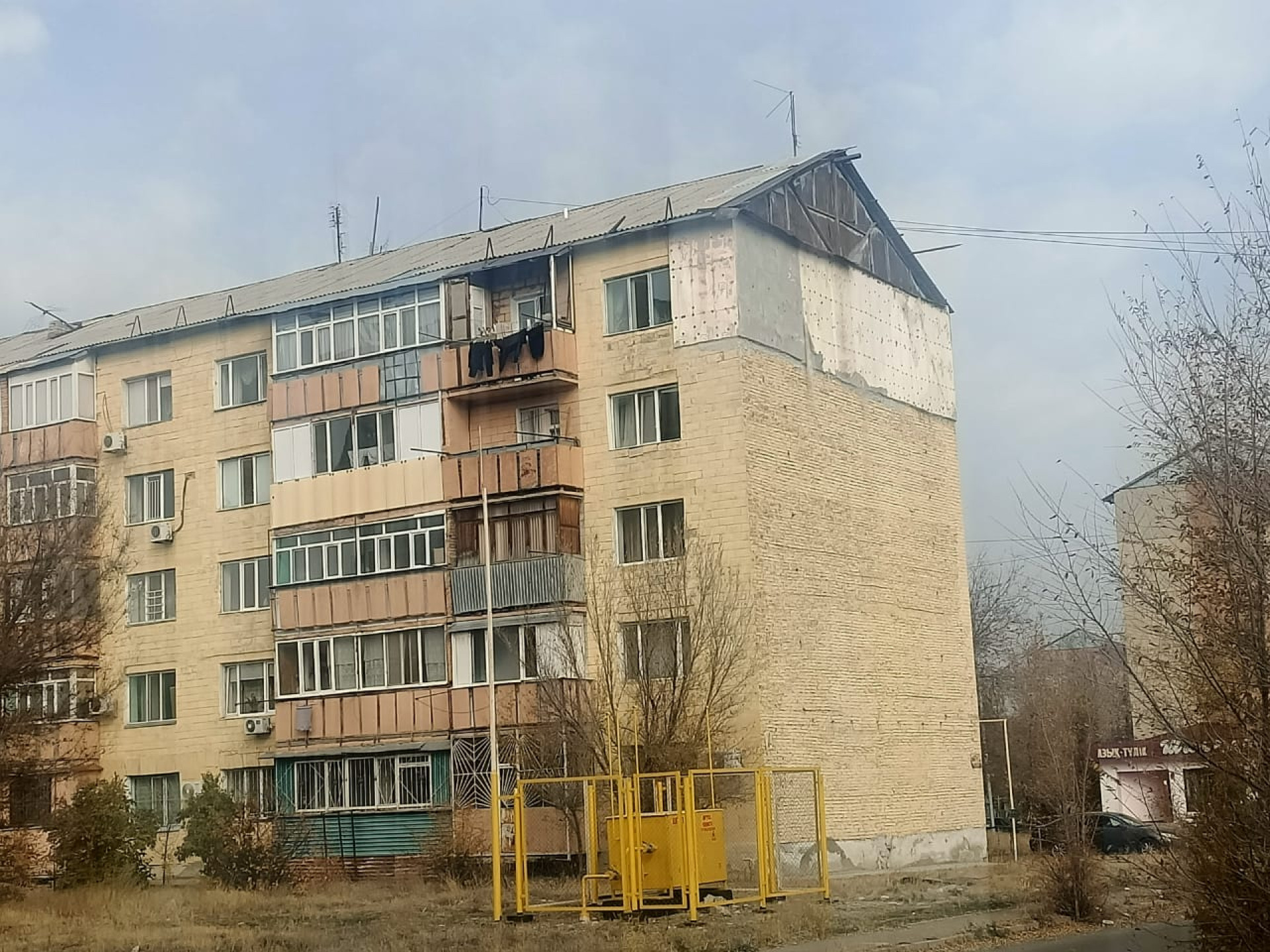 Порно анасы ұлын емізеді