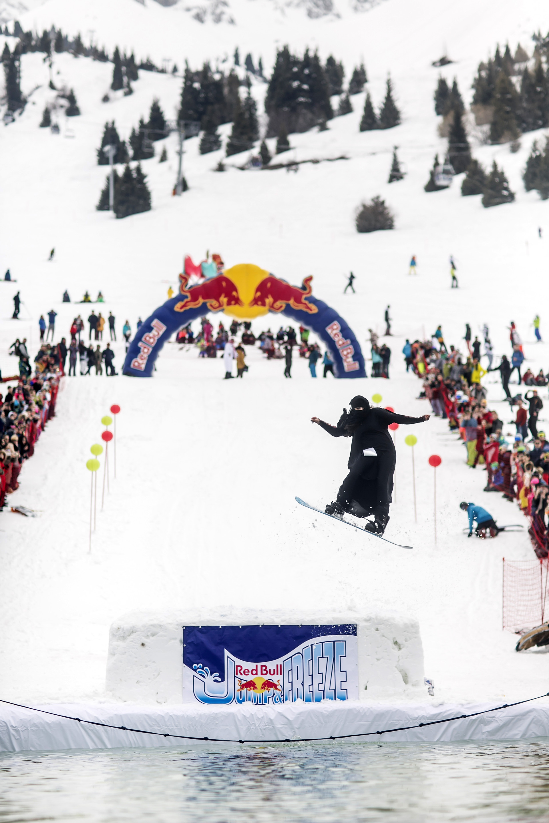Зимнее шоу Red Bull Jump & Freeze 2026 в Алматы - Tengrinews.kz