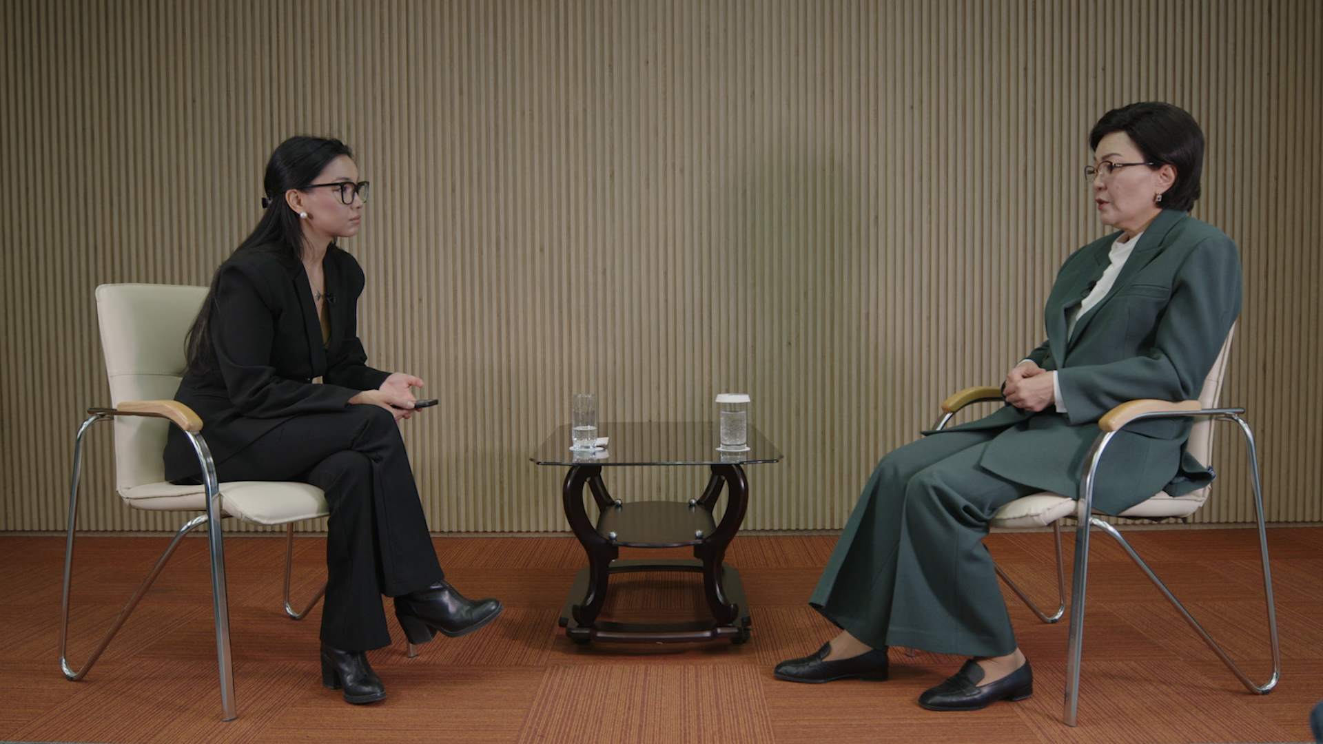 Журналист Tengrinews и министр труда Казахстана