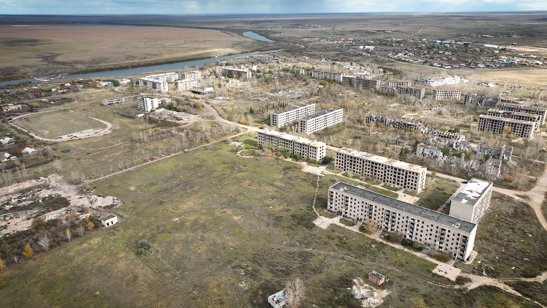 Поселок Красногорский, Акмолинская область, вид с дрона