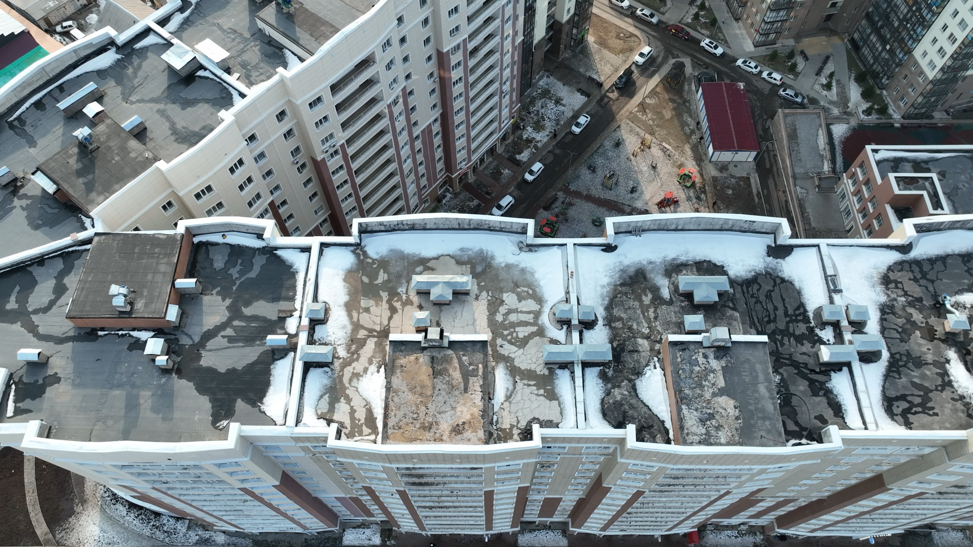 крыша жилого комплекса арыстан