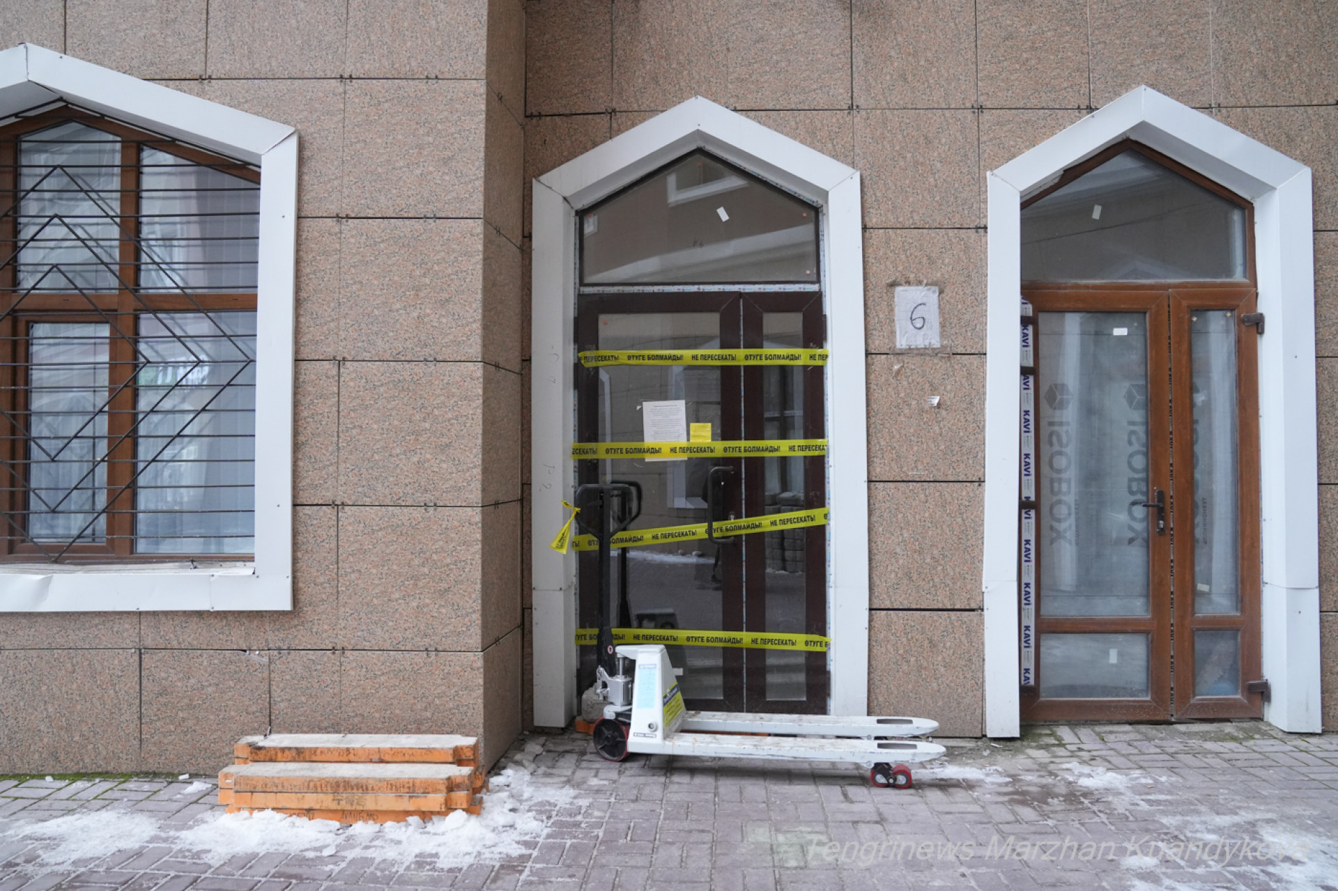 падения лифта в астане есть погибший