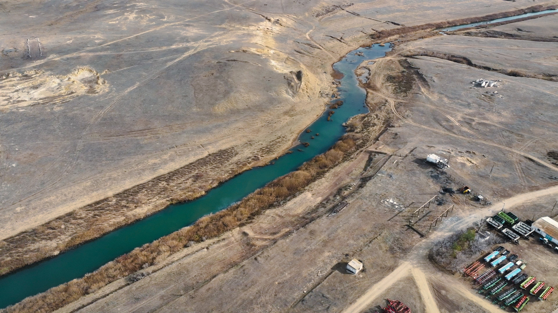 Река Кызыл-Су. Фото: ©️ Tengrinews.kz / Алимжан Аманжол