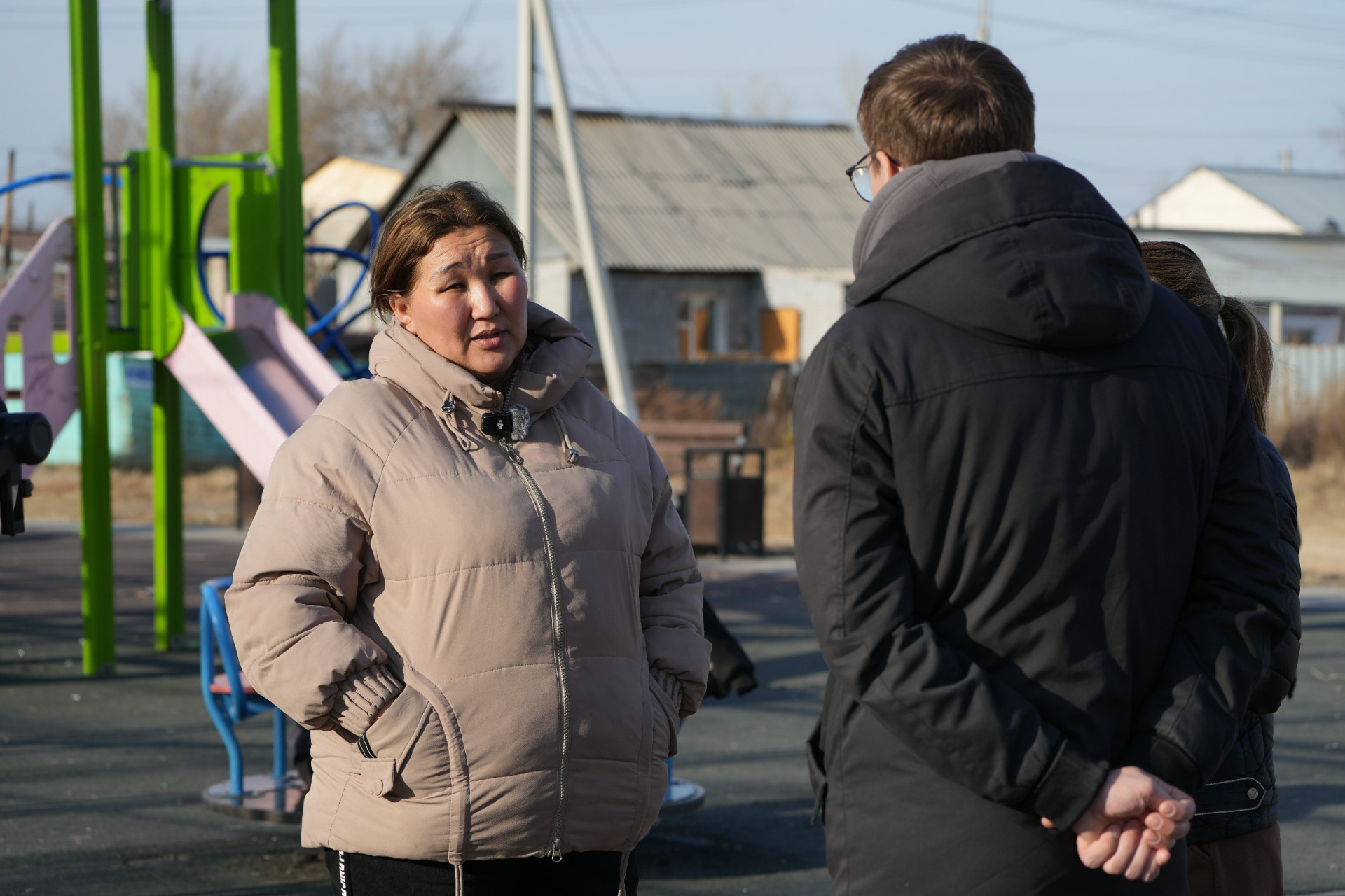 Жительница района СМП (Астана) Гульнур разговаривает с журналистом. Фото: ©️ Tengrinews.kz / Маржан Куандыкова