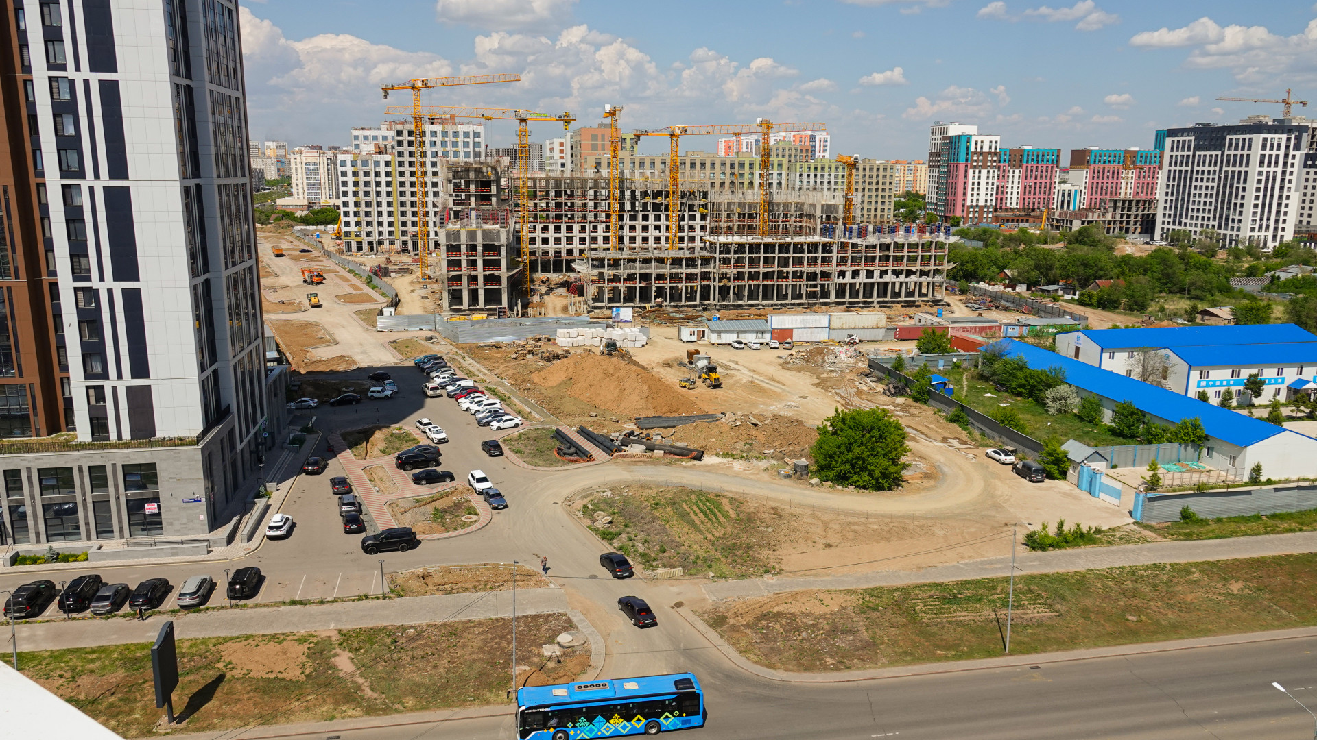 Новая стройка на месте Косого сквера