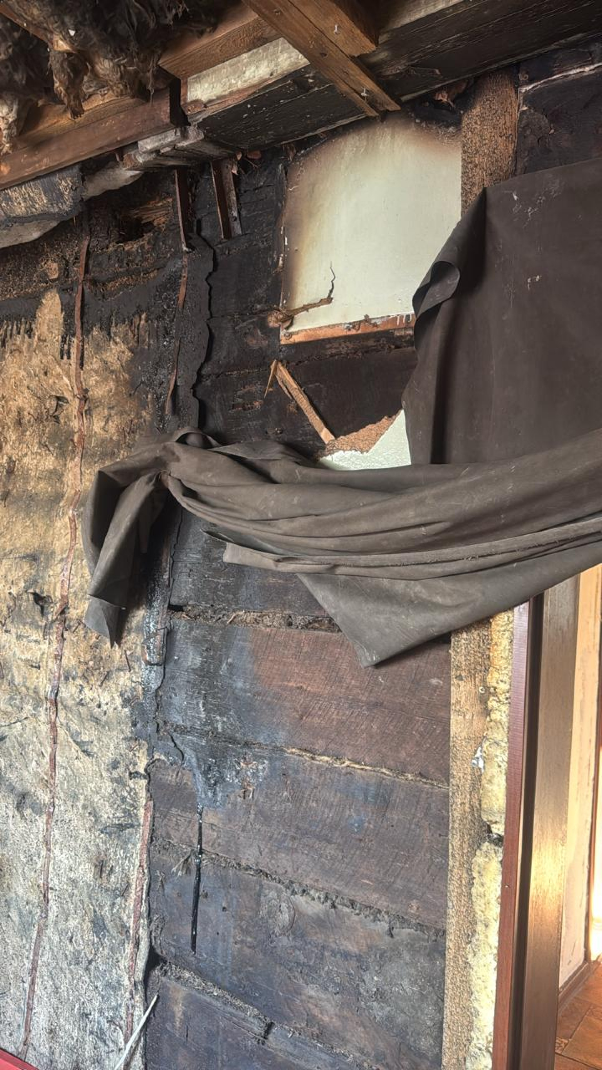 стены после пожара