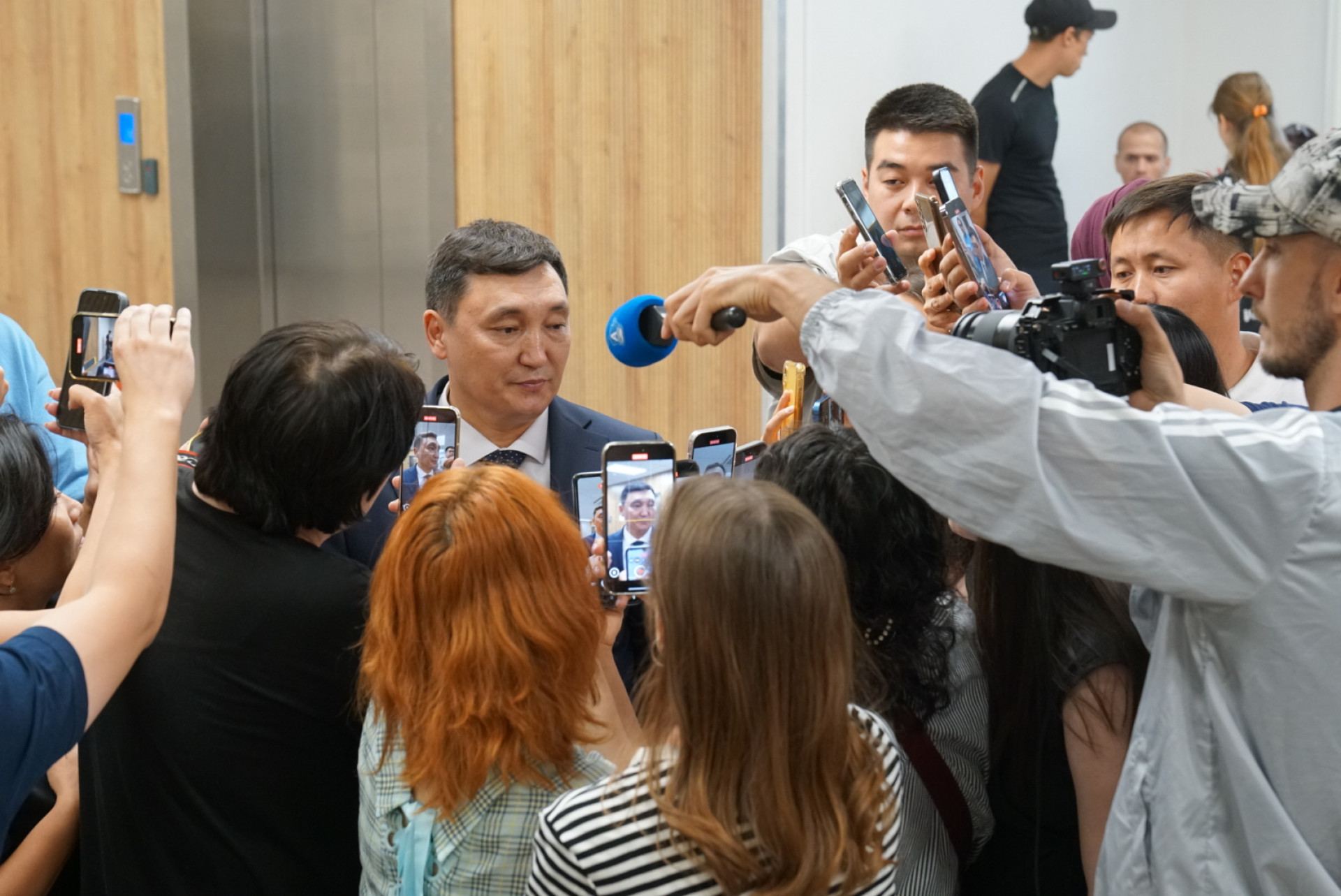 Адвокат Перизат Кайрат