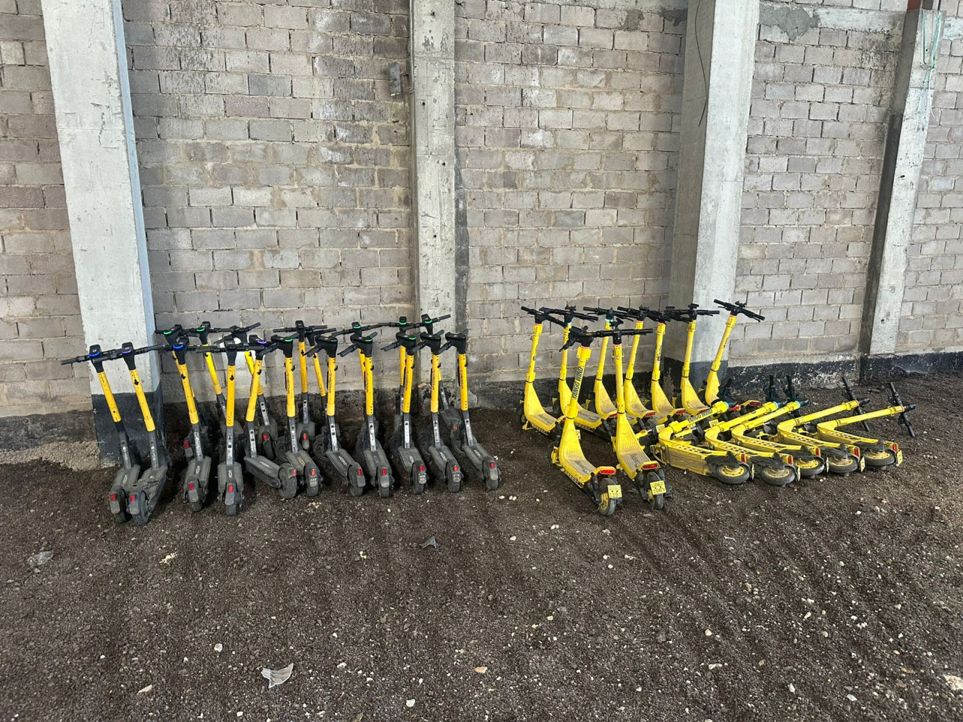 самокаты на штрафстоянке