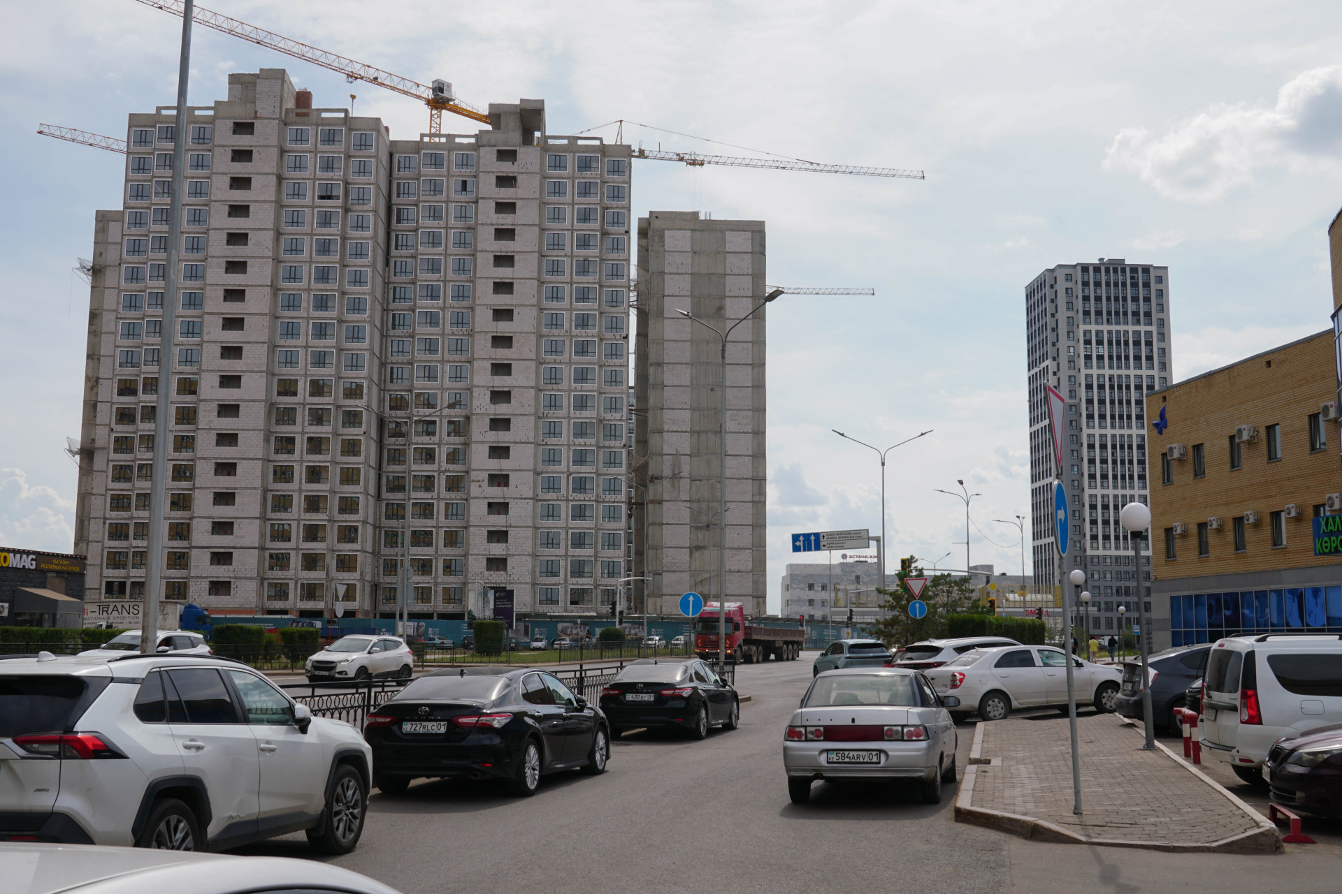 Строящиеся ЖК в районе острова "Тайвань", Астана 