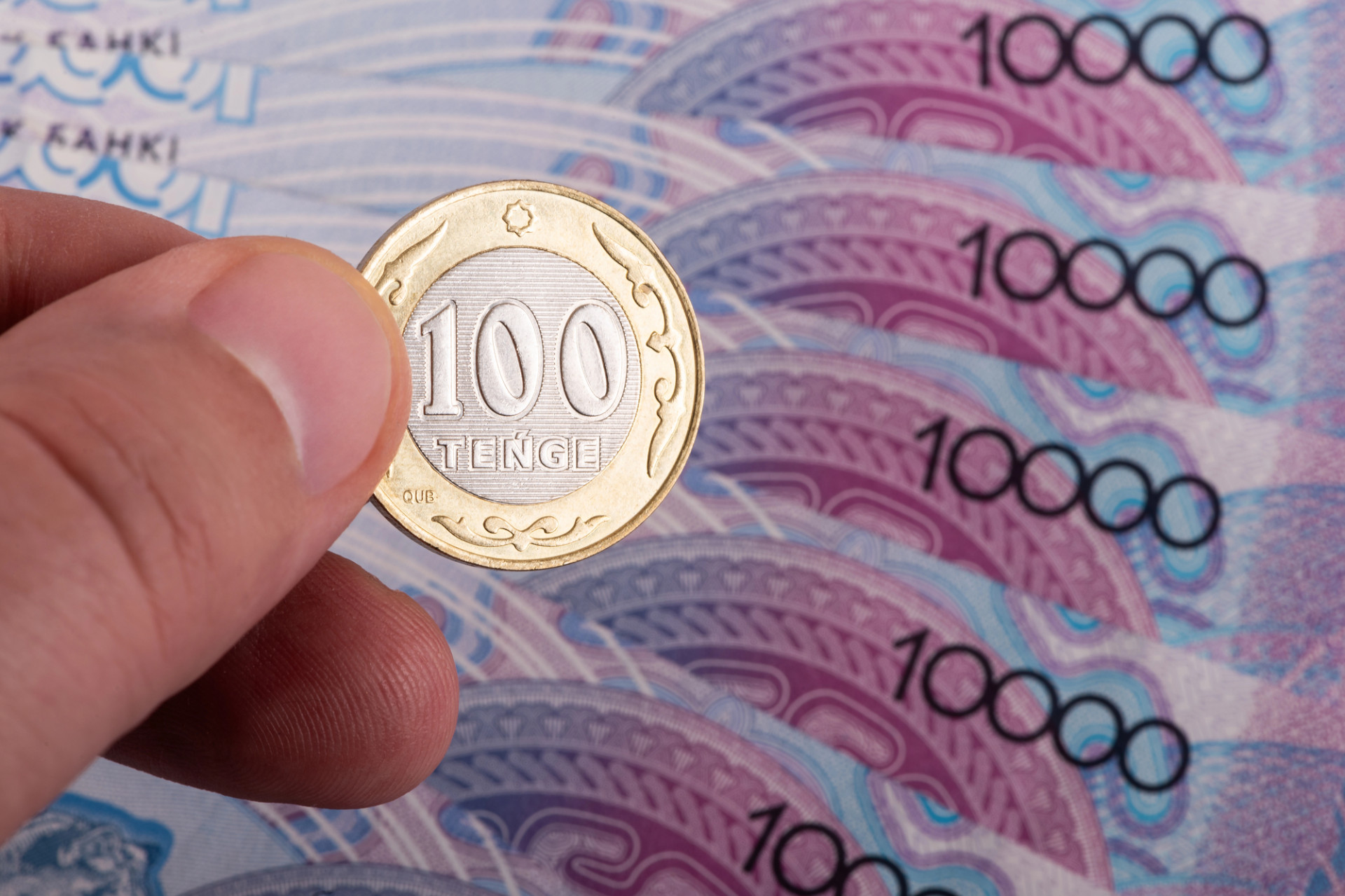 самые высокие зарплаты Казахстан