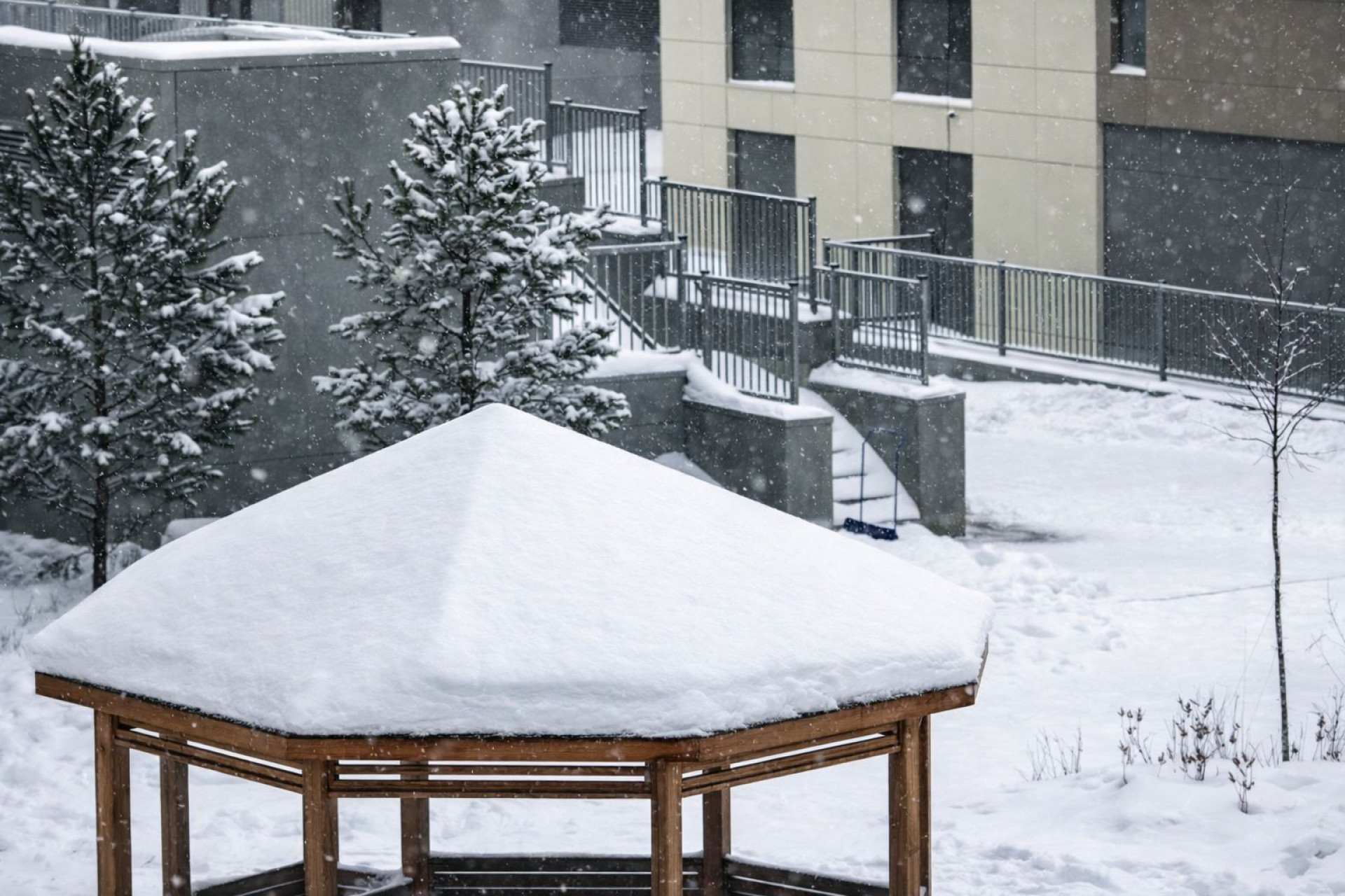 Астана снег