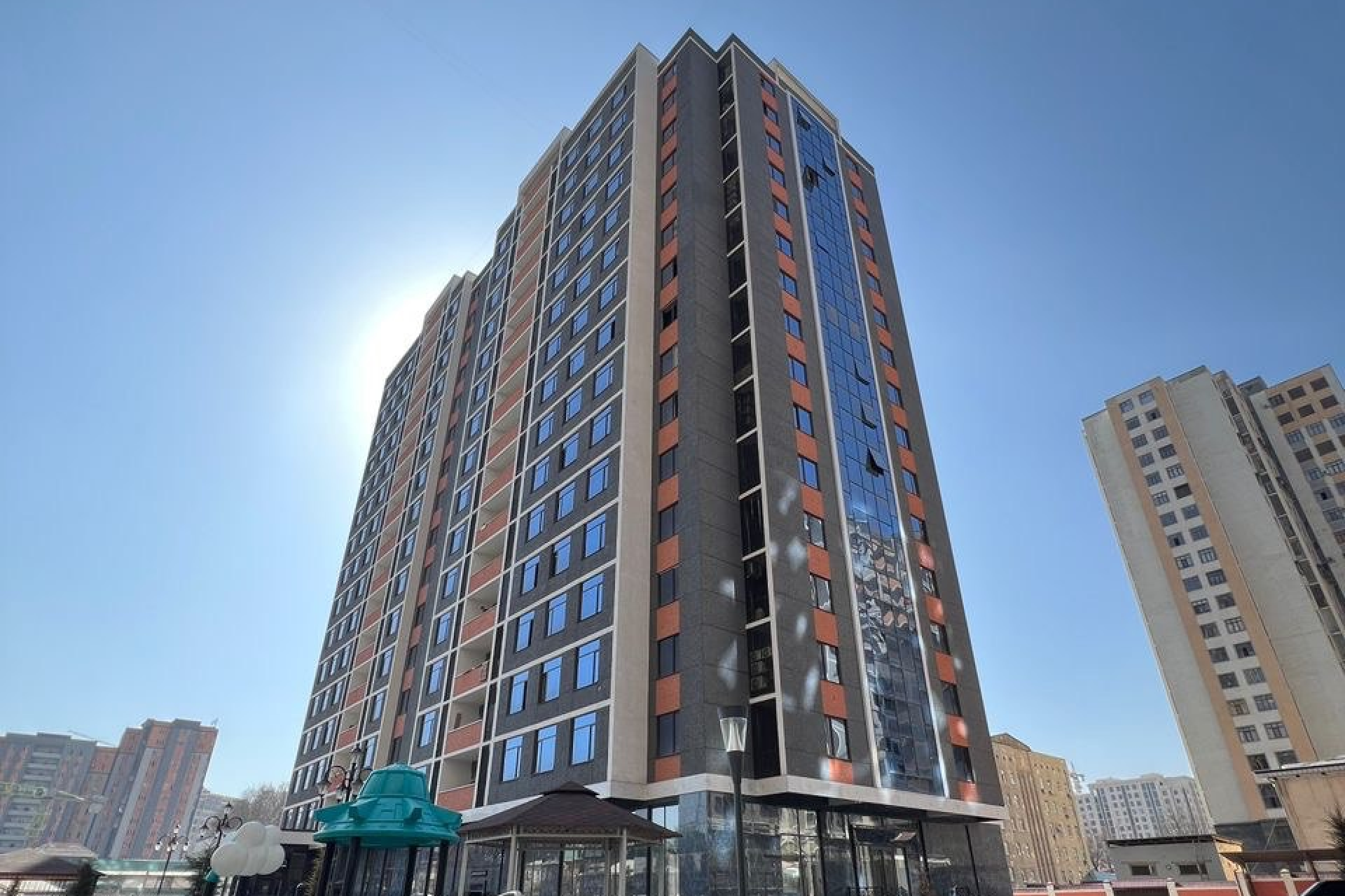 Новостройки в Душанбе. Фото предоставлено Абдугани Ганиевым