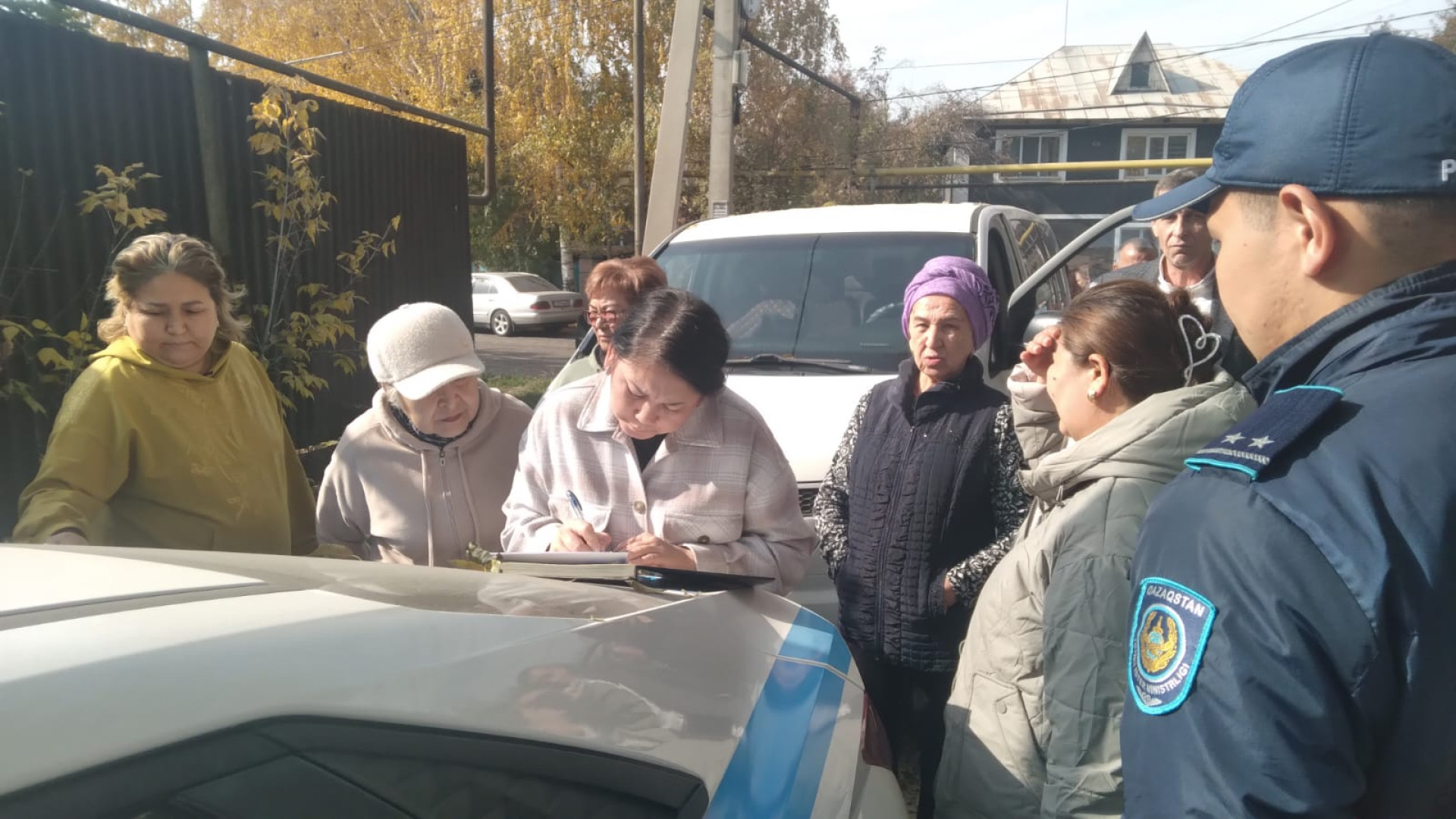 Ардак Шинтимирова пишет заявление в полицию с требованием закрыть центр "Реванш"