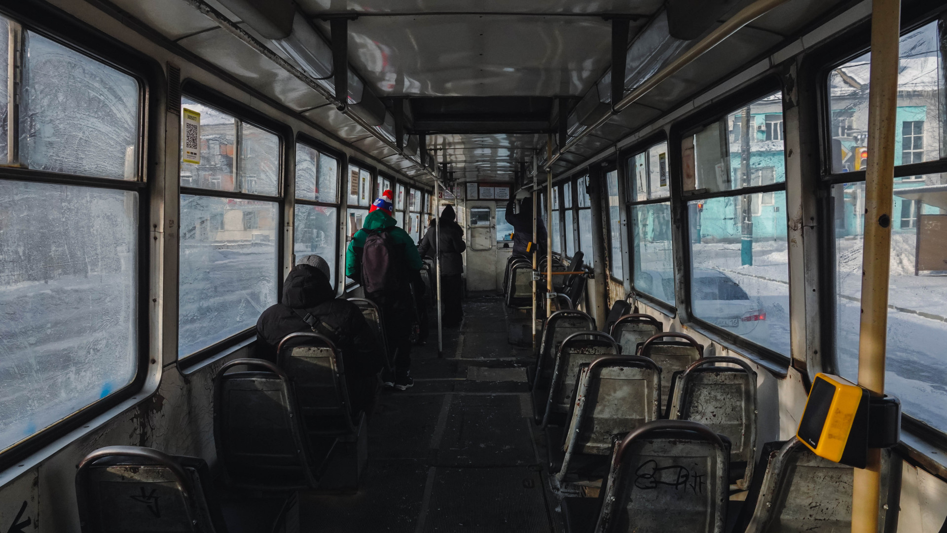 Внутри трамвая №3 в Усть-Каменогорске