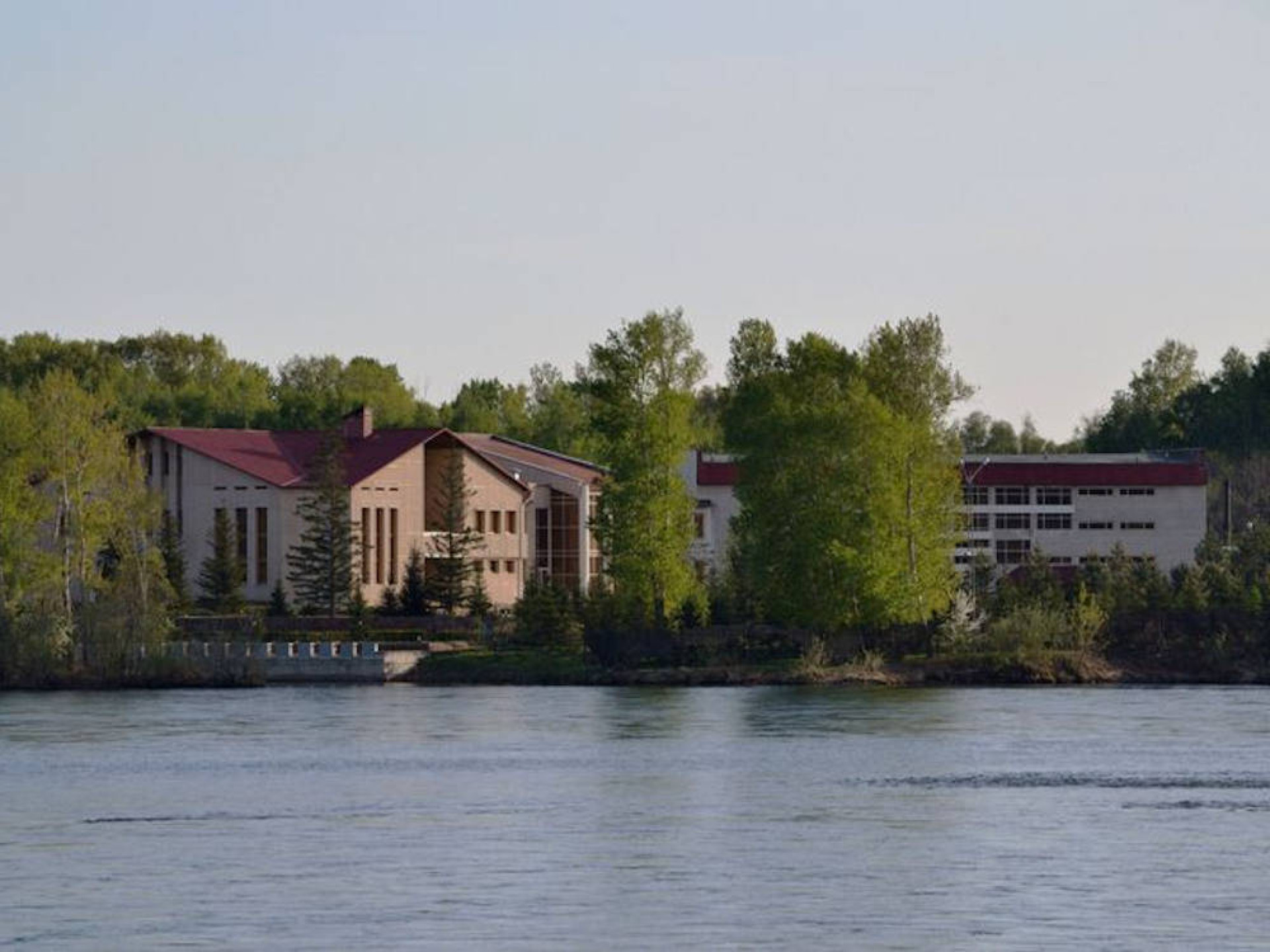 Резиденция экс-президента Казахстана в ВКО вид снаружи. Фото с сайта Yk-news.kz