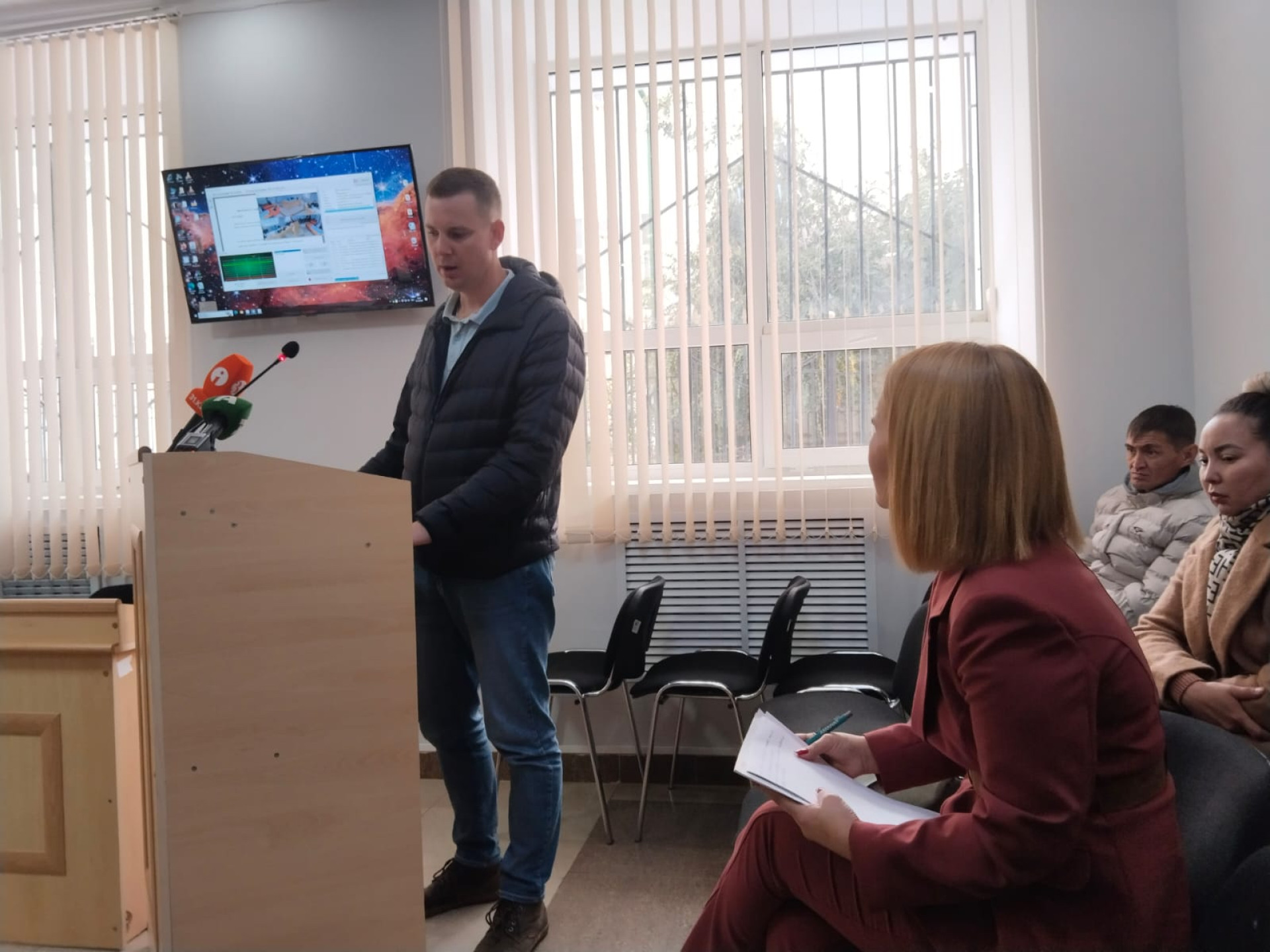 Врач Антон Кистанов даёт показания 